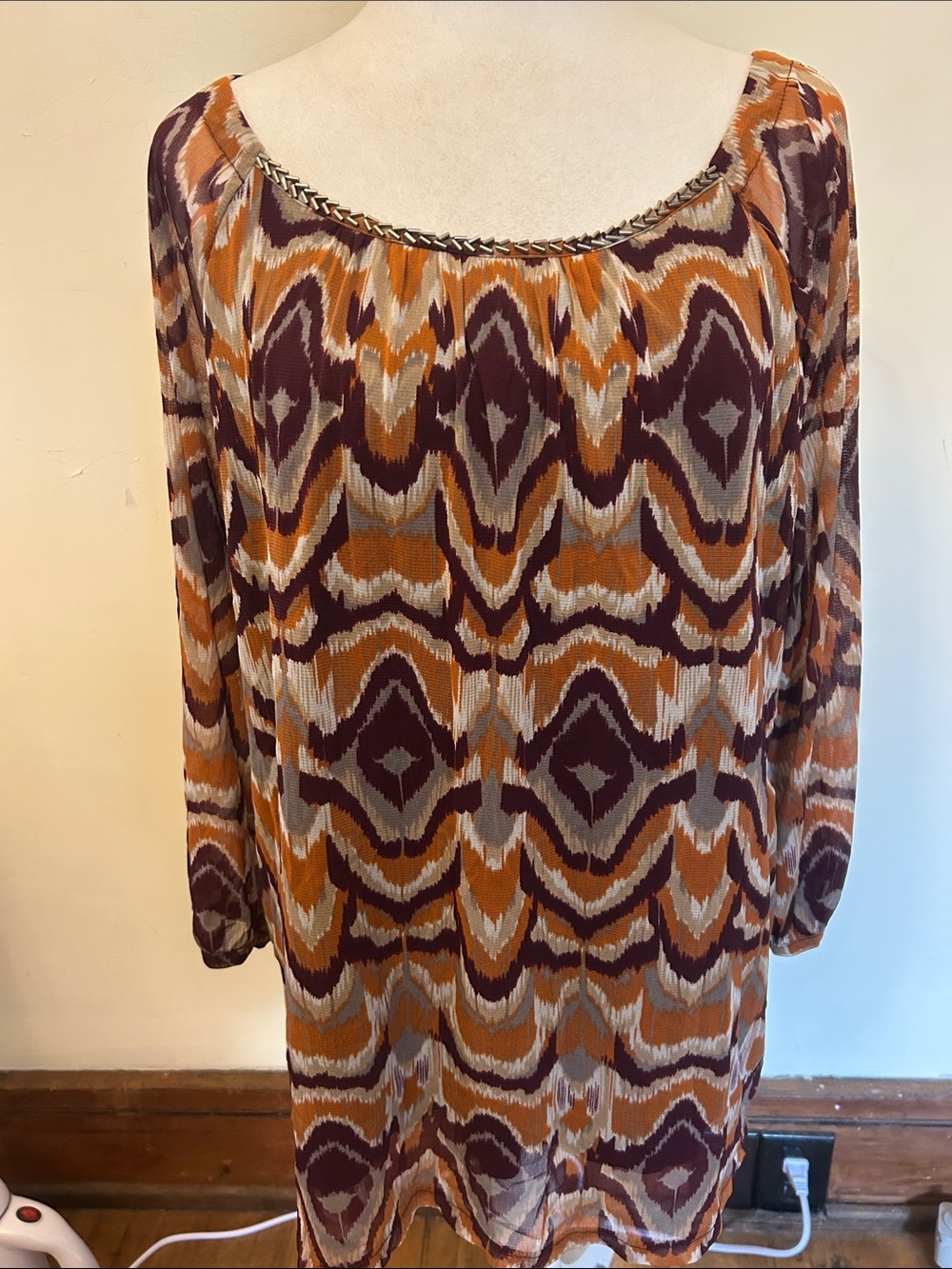 INC International Concepts Brown patterned long sleeve Blouse Size 1X EUC